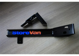 storevan-deuruitzetter-fordcustom
